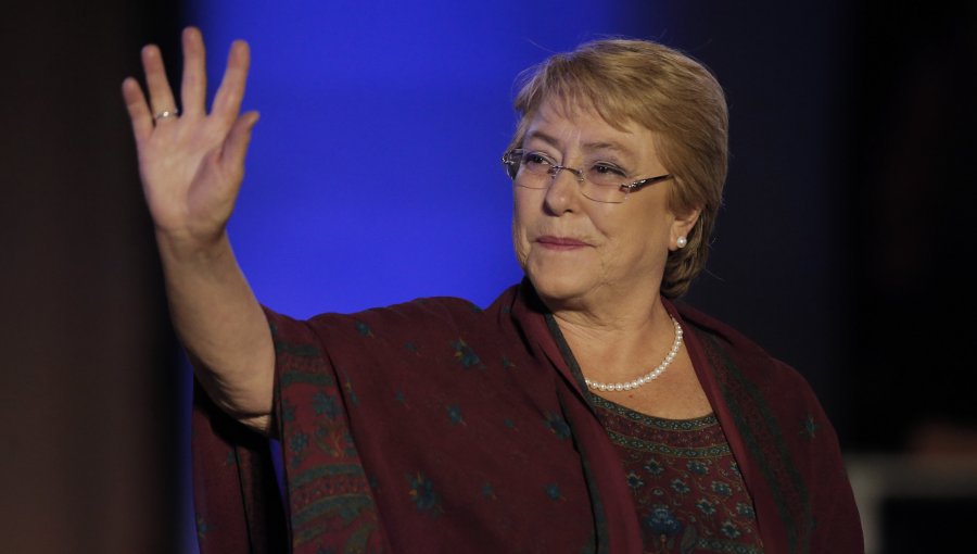 El Futuro de Bachelet: Defenderá su gestión, creará fundación y escribirá un libro