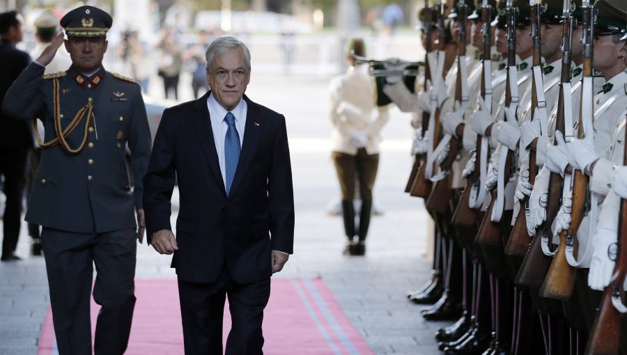 Piñera llegó “de muy buen ánimo” a La Moneda: Primer Consejo de gabinete será a las 15 horas