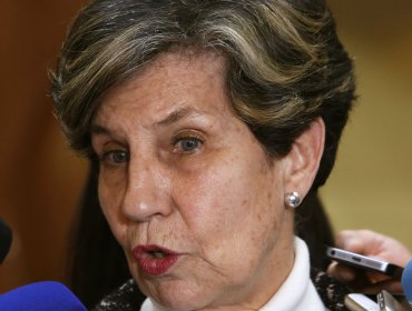 Senadora Isabel Allende propone considerar a Isla de Pascua y Juan Fernández como zonas extremas