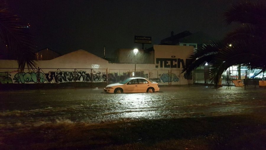 Onemi mantiene alerta preventiva por lluvias en el sur y marejadas anormales