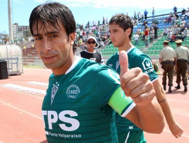 Santiago Wanderers oficializó a Moisés Villarroel como su nuevo entrenador