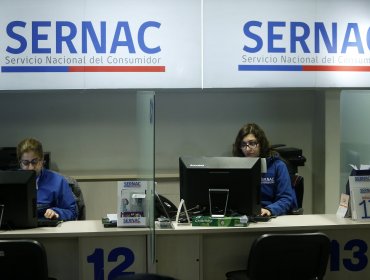 Presidente Sebastián Piñera firmó decreto que fortalece al Sernac