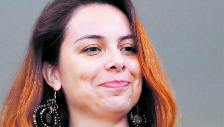 La otra crisis de Colo Colo: Directora de Blanco y Negro renunció y criticó duramente a presidente del Club Social