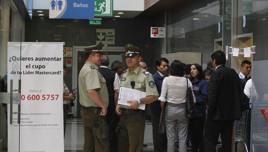 Posible hallazgo de un feto en baño de Supermercado en Concepción alerta a las policías