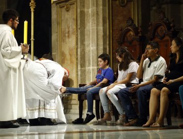 Cardenal Ezzati realizó tradicional ceremonia de Lavado de Pies de Semana Santa