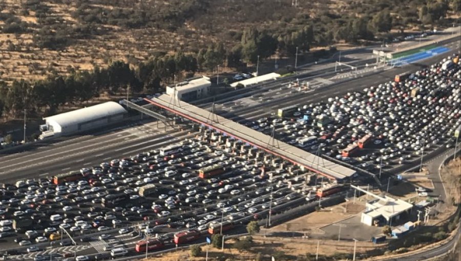 Colapso en Ruta 68: Buses atrapados en Cuesta Lo Prado e histórico atochamiento marcan retorno