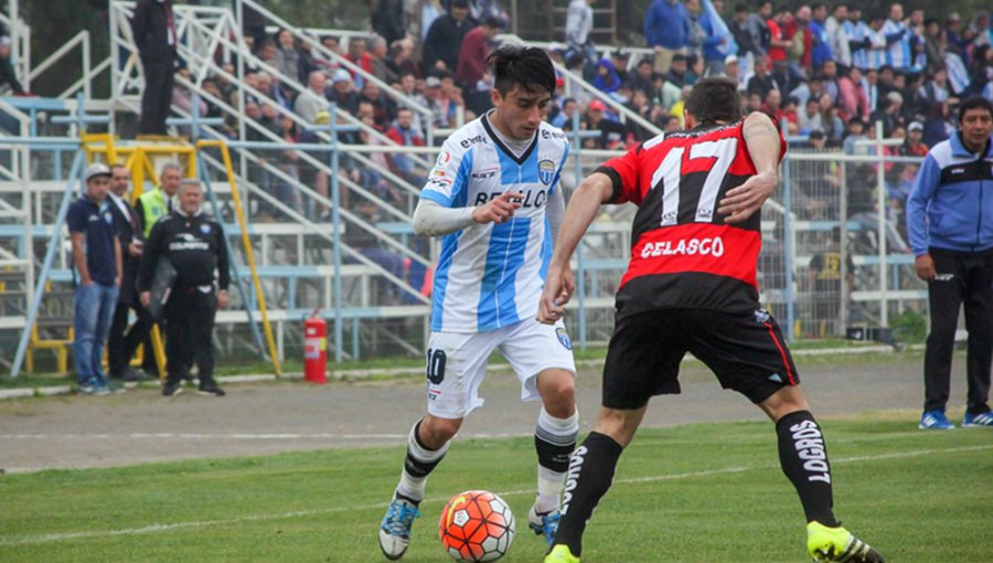 Magallanes derrotó a Deportes Valdivia y se introdujo en la pelea por el ascenso