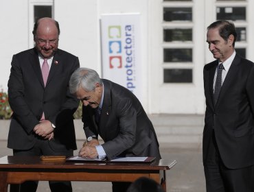 Presidente Piñera firma proyecto de ley que aumenta subvención a niños del Sename