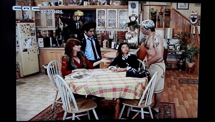 Chilevisión re-estrenó "Casado con Hijos" antes de su noticiero central con emisión de larga duración