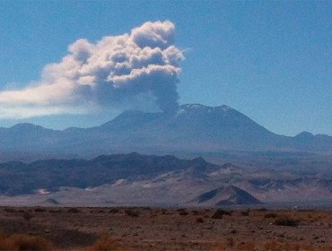 Declaran Alerta Amarilla en San Pedro de Atacama por Volcán Láscar