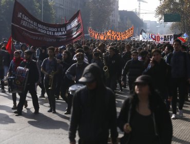 Confederación de estudiantes llama a paro y marcha para el 19 de abril