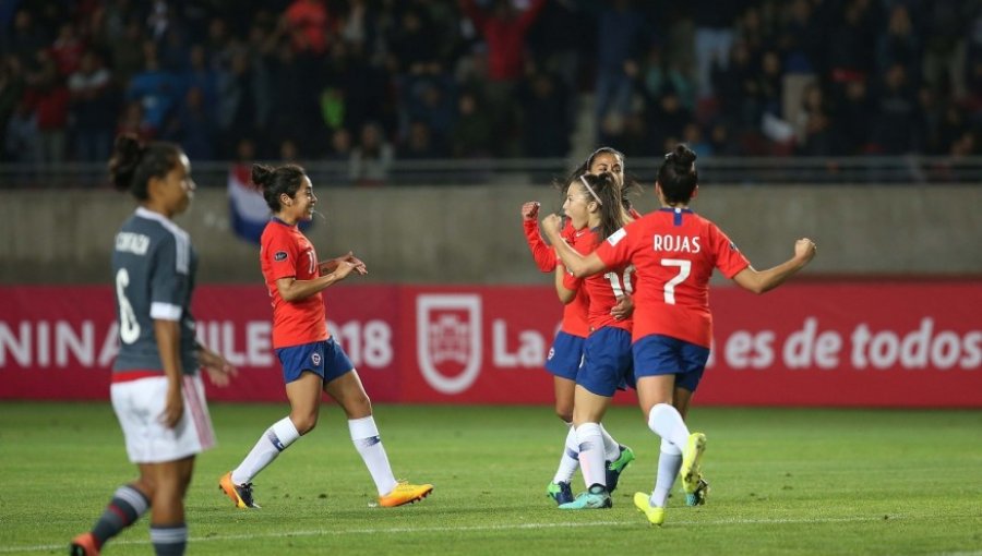 Copa América Femenina: La Roja enfrenta a Perú en busca de clasificación a cuadrangular final