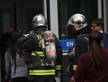 Evacuación en el Hospital Barros Luco por emergencia tras suicidio con cianuro