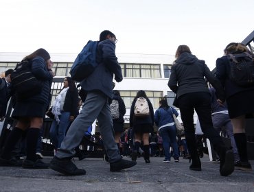 57% de alumnos de 8° básico de Chile aprueba dictadura si hay orden y seguridad