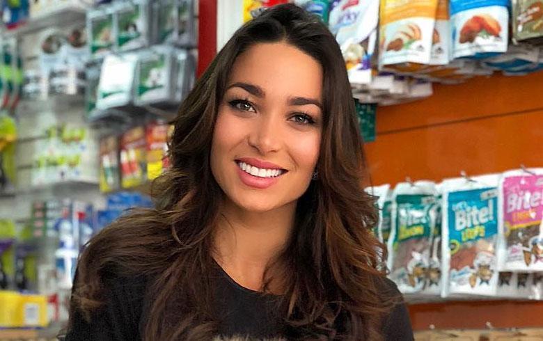 Sensualidad a mil: Las postales y vídeos de Lisandra Silva desde Singapur