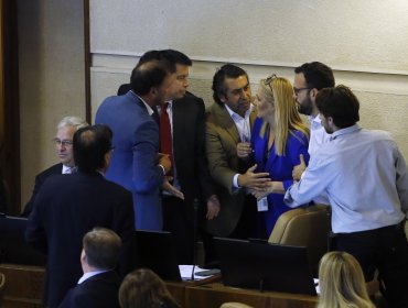 Se suspende sesión en el Congreso tras fuerte altercado de diputado UDI con Pamela Jiles