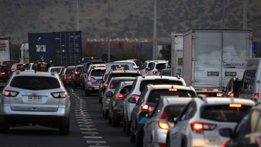 Llaman a planificar viajes para evitar atochamientos en fin de semana largo