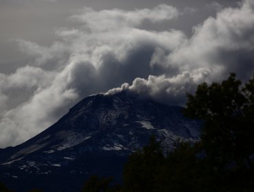 Sernageomin advierte posible erupción de Volcán Nevados de Chillán "en días o semanas"