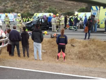 Violento choque en Ruta 5 Norte a la altura de Nogales dejó 4 heridos incluido un lactante