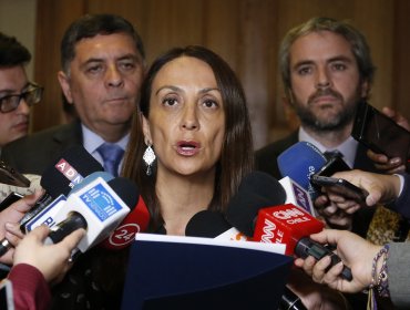 Vocera dice que Gobierno no comparte el dictamen de Contraloría, pero lo acata