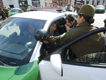 En Colegio de Cerro Navia balean a conductor de furgón escolar tras incidente con apoderada