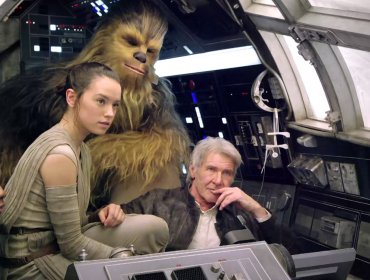 Película de Han Solo aterriza en la galaxia de "Star Wars" y elenco olvida los problemas