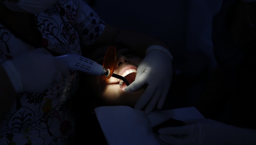 Condenan a dentista a pagar $82 millones por causar dolor permanente a paciente