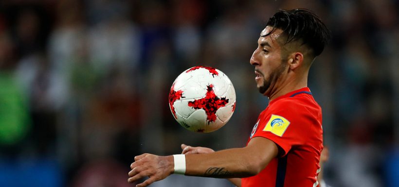 Se complica el fichaje de Mauricio Isla en la U tras oferta de México