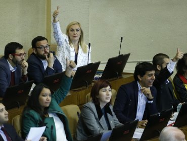 Frente Amplio insistirá en acusación constitucional a Ministro de Salud pese a falta de apoyo