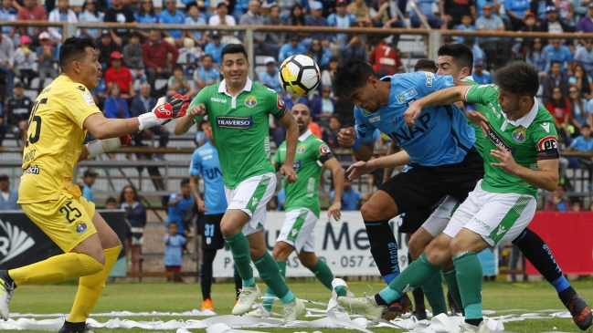 Polémico empate de Iquique con Audax Italiano en el norte del país