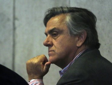 Robo frustrado a oficina de Pablo Longueira en Providencia termina con un detenido