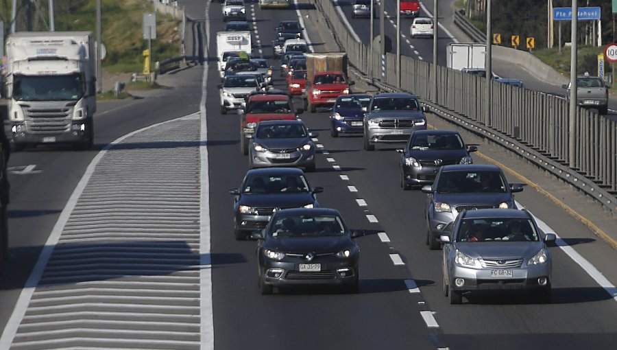 Fin de Semana Largo: 8 víctimas en accidentes carreteros y 340 mil vehículos salen de Santiago