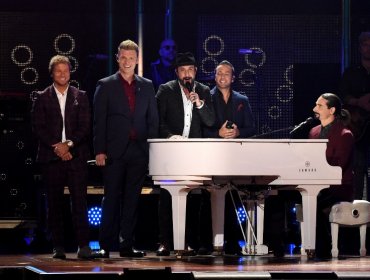 Concejal Jaime Varas de la ciudad jardín pide a los Backstreet Boys en el Festival de Viña del Mar