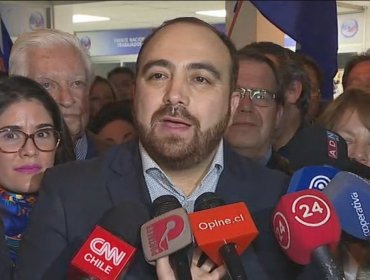 Fuad Chahín se transforma en el nuevo presidente de la Democracia Cristiana con el 60% de los votos