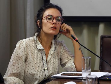 Camila Vallejo criticó rol de isapres en agenda de género