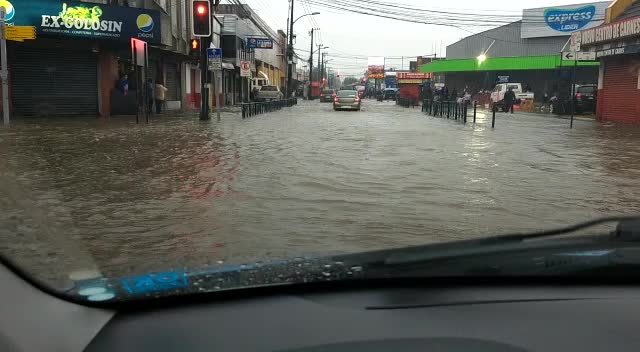 Onemi decreta alerta roja en Los Ángeles por crecida de estero Quilque