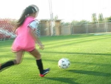 Instructor de Escuela de Fútbol Femenino abusó y violó a pequeña alumna de 13 años