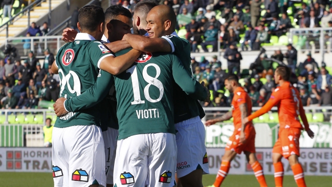 Santiago Wanderers se impuso ante Cobreloa y deja el fondo de la tabla