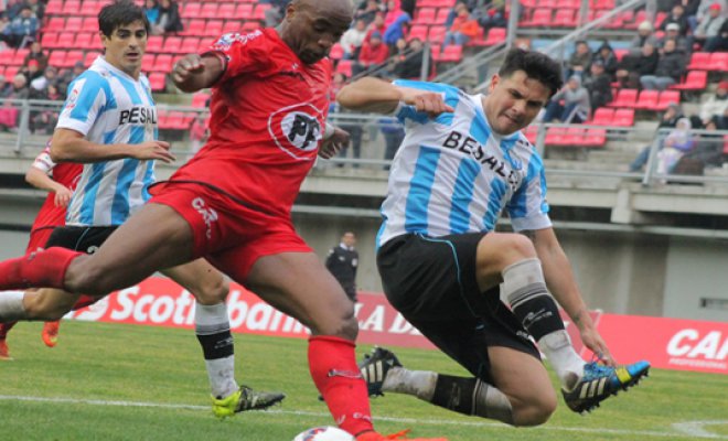 Ñublense derrotó a Magallanes y se metió en la pelea por el ascenso