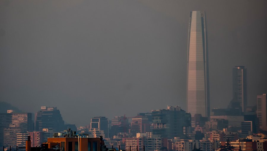 Preemergencia no limpió aire: Alerta este lunes y se teme intenso uso de leña por frío