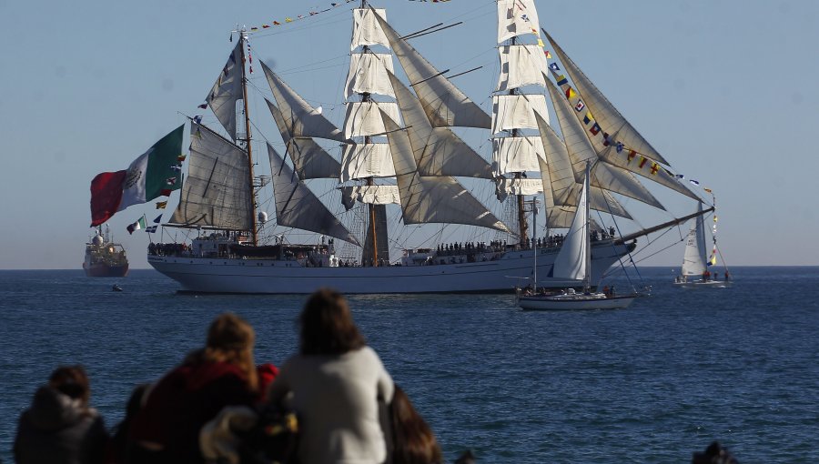 Embarcaciones de Velas Latinoamérica 2018 zarparon de Valparaíso