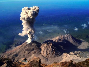 Peor erupción en 44 años de volcán de Fuego en Guatemala deja 25 muertos y cientos de heridos