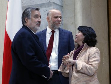 Senadores ofician al Gobierno para hacer respetar acuerdo entre Corfo y SQM