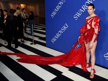 Nadie tomó en cuenta a Di Mondo: Prensa internacional le hace un desaire en alfombra roja de Brooklyn