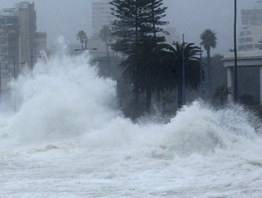 Frente frío también trae marejadas anormales y potencialmente destructivas