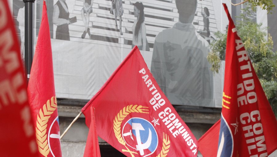 Partido Comunista celebra sus 106 años en el Teatro Caupolicán de Santiago