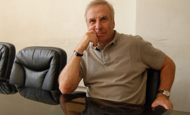 CNN Chile estrenará programa mundialero con Fernando Paulsen y Francisca García-Huidobro