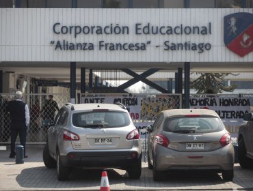 Sancionan a Colegio Alianza Francesa por mal manejo de caso de alumno que se suicidó