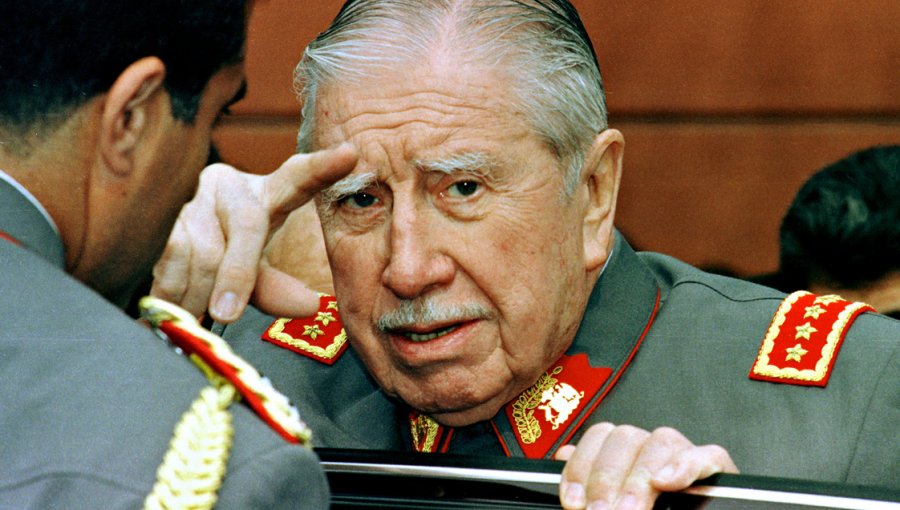 Augusto Pinochet está de vuelta: Al más puro estilo House of Cards se prepara serie del "General"