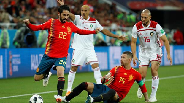 Mundial: España sufrió hasta el final para empatar con Marruecos y clasificar puntera